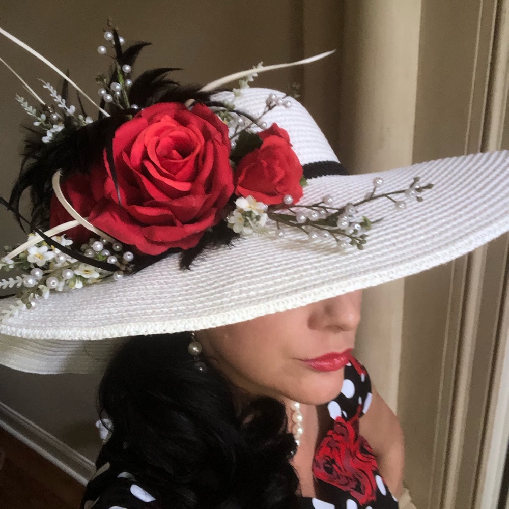 RELISTED!  Fabulous Kentucky Derby, Easter, Sunday Hat!!